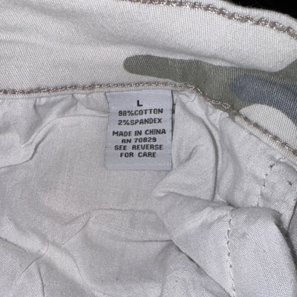 Rue21 Camouflage Print Pants, size L, EUC - Picture 3 of 8